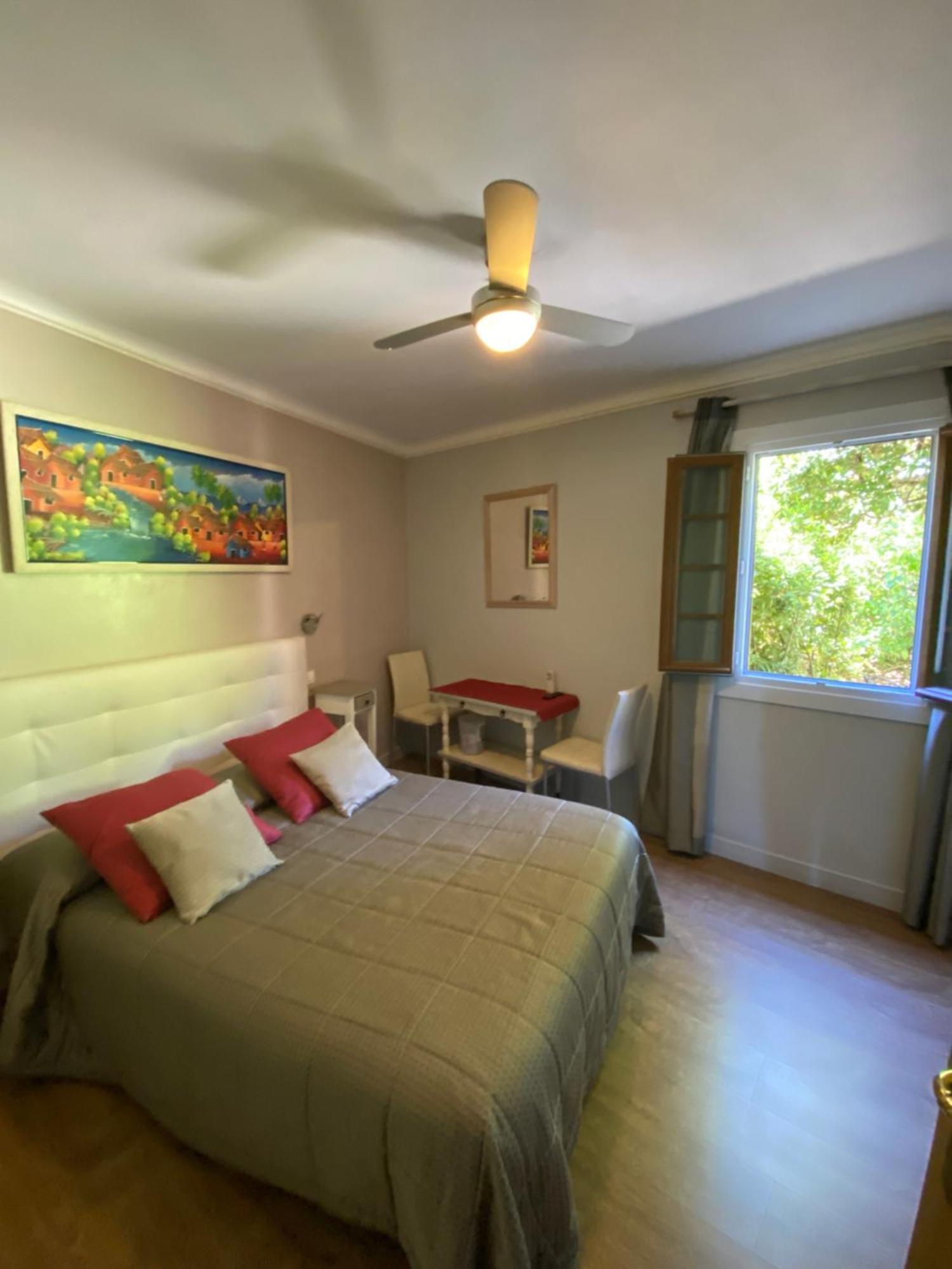 Hotel Les Belles Terrasses Tourrettes-sur-Loup Exterior foto